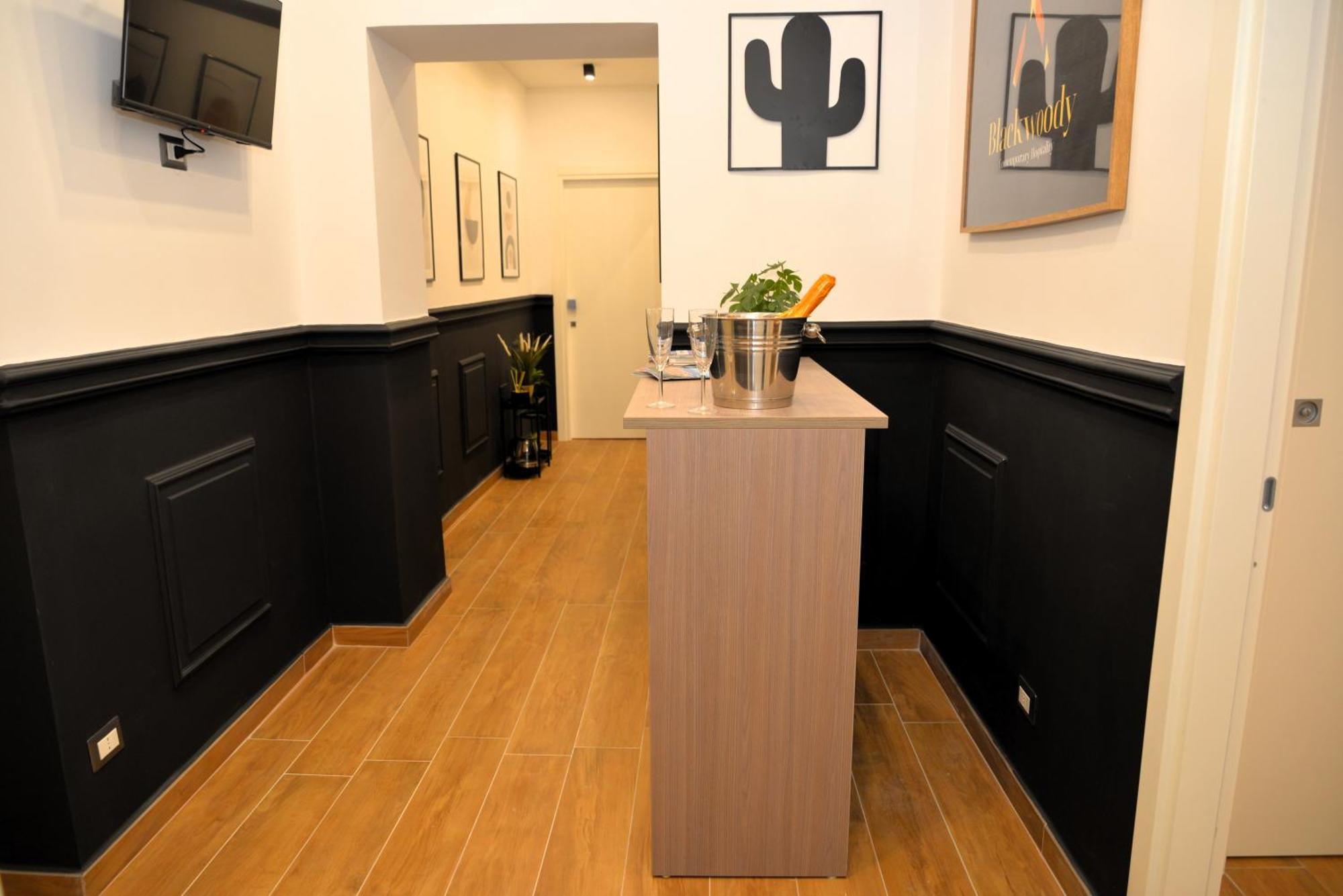 Blackwoody Contemporary Rooms - Napoli Centro Storico Extérieur photo