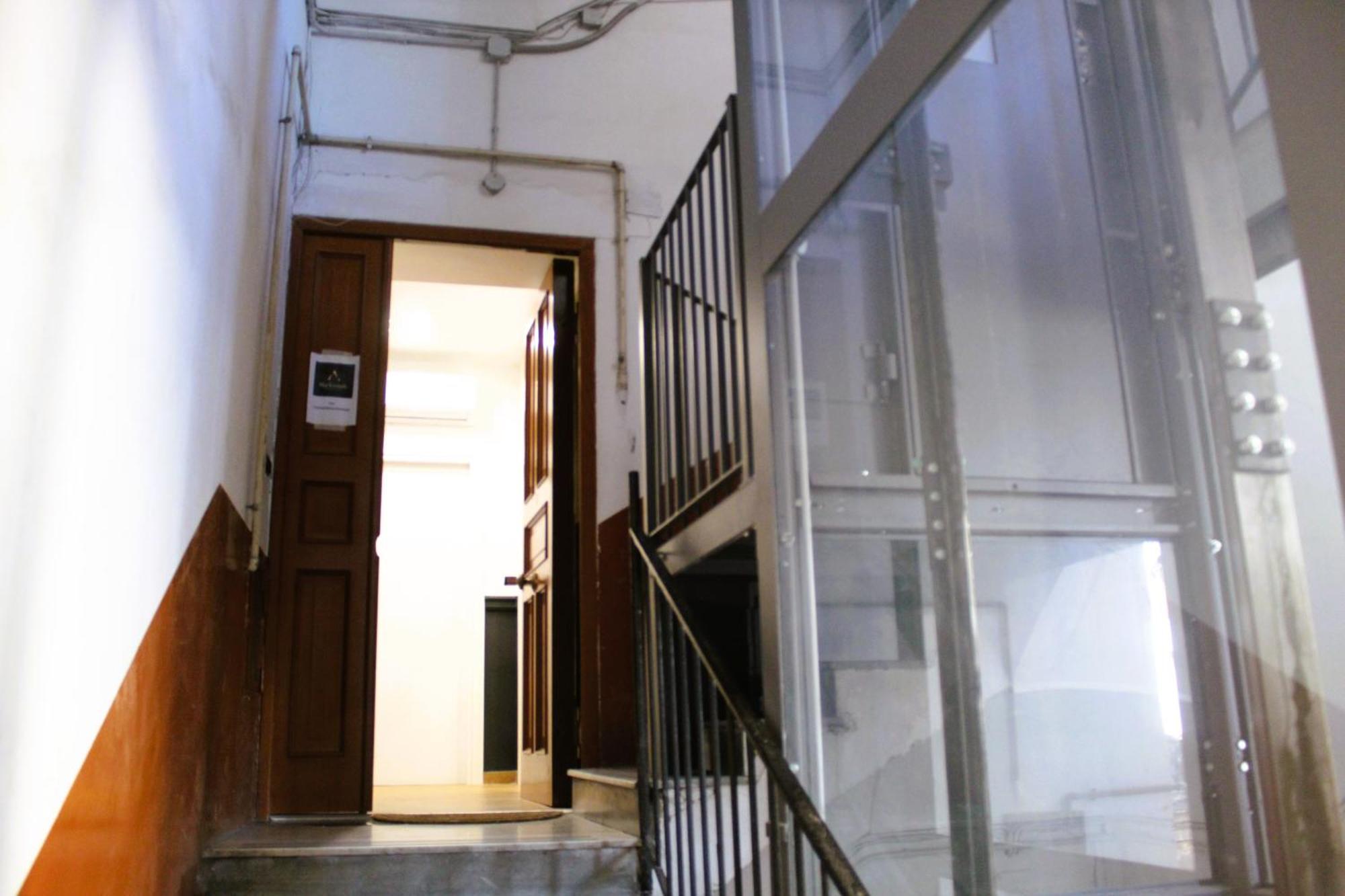 Blackwoody Contemporary Rooms - Napoli Centro Storico Extérieur photo